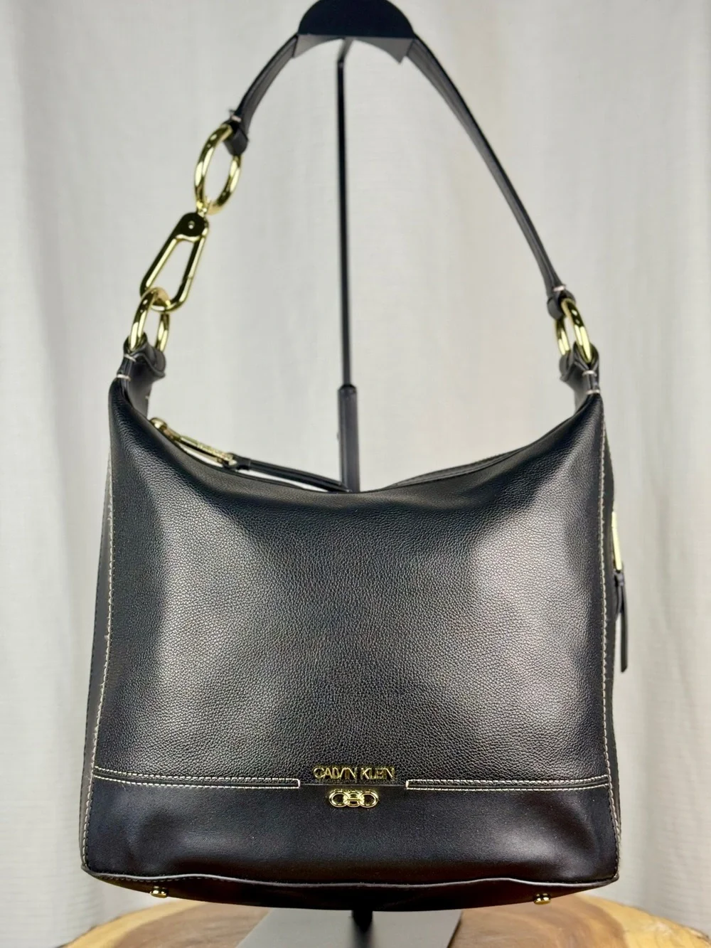 Calvin Klein Sophia Leather Hobo Shoulder Bag-Black & Gold Accent Chain EUC